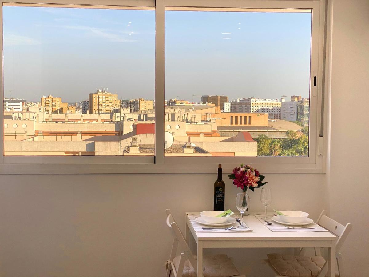 Residencial Santa Justa - Vacacional Sevilla Eksteriør billede